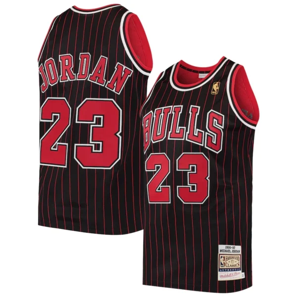 Men’s Michael Jordan #23 Chicago Bulls Jersey – 1996-97 Hardwood Classics Black | Mitchell & Ness Throwback NBA Jersey - Image 2
